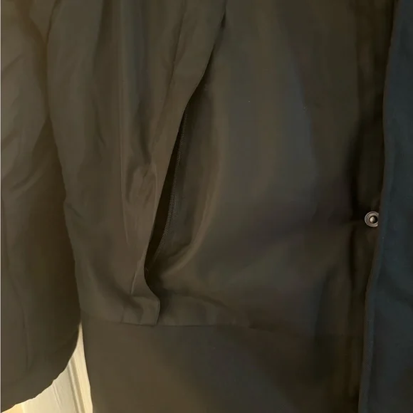 Timberland Kids Black and Gold Hooded Puffer Jacket - Picture 5 of 10